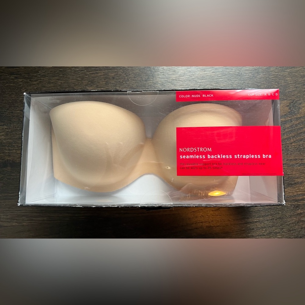 Nordstrom Seamless Backless Strapless Bra Nude Cup Size D
